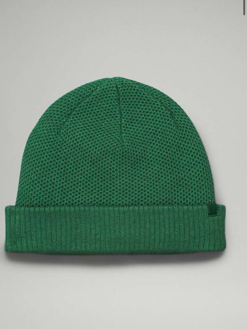 NWOT Lululemon Fleece Lined Knit Beanie Dark Green Winter Hat Unisex
